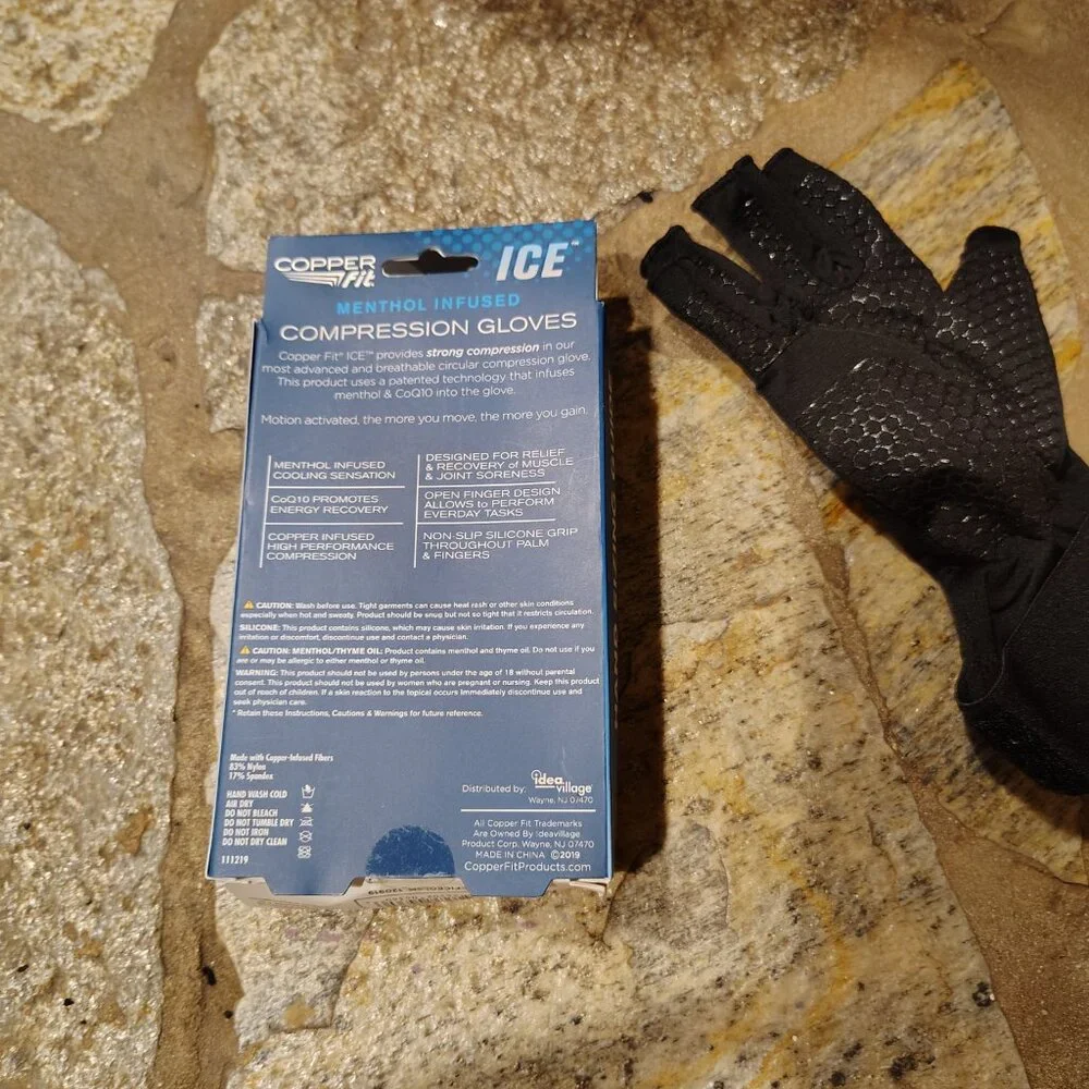 Copper Fit Ice Menthol Infused Compression Right Glove Only Small / Medium S/M